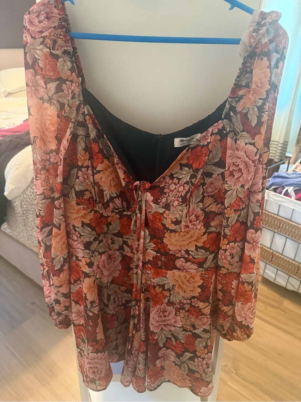 Showpo Floral Scoop-Back romper - Picture 3 of 4